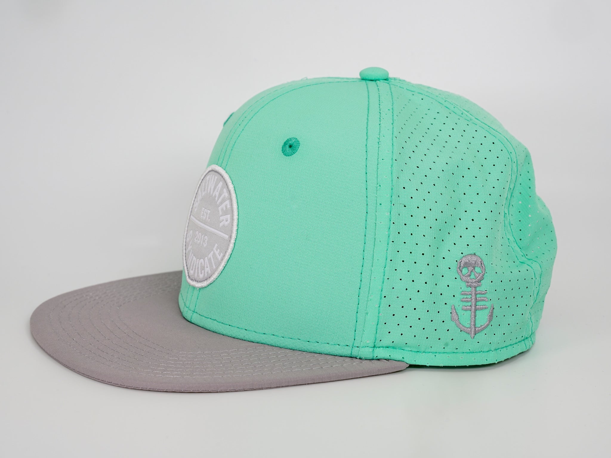 Mint green fitted cap Clearance